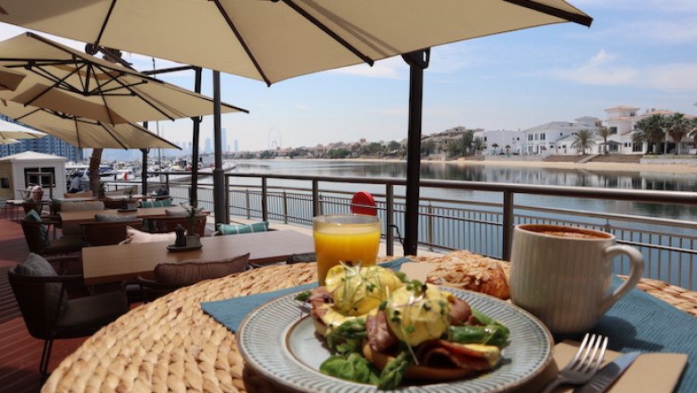JUMPSTART YOUR DAY WITH A HEARTY BREAKFAST AT THE STRAND