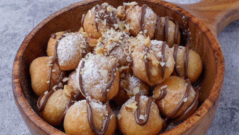 THIS GREEK TAVERNA WILL GIVE YOU A TASTE OF THE MEDITERRANEAN