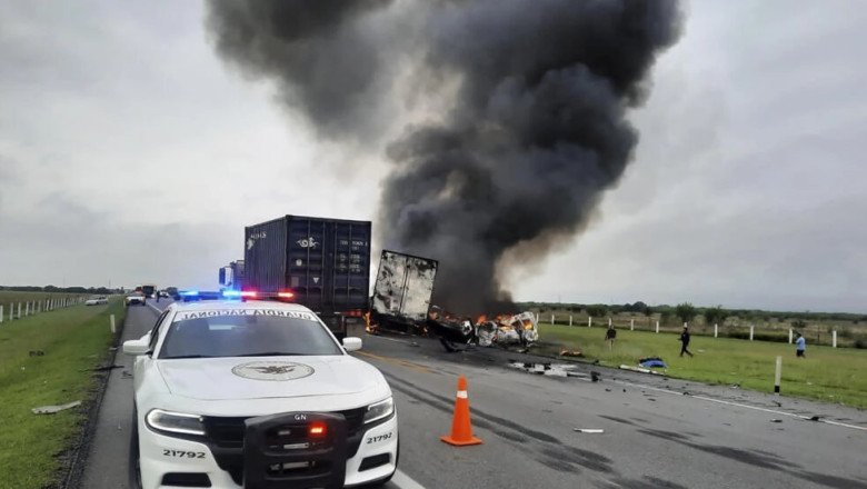 At least 13 killed in Mexico highway crash