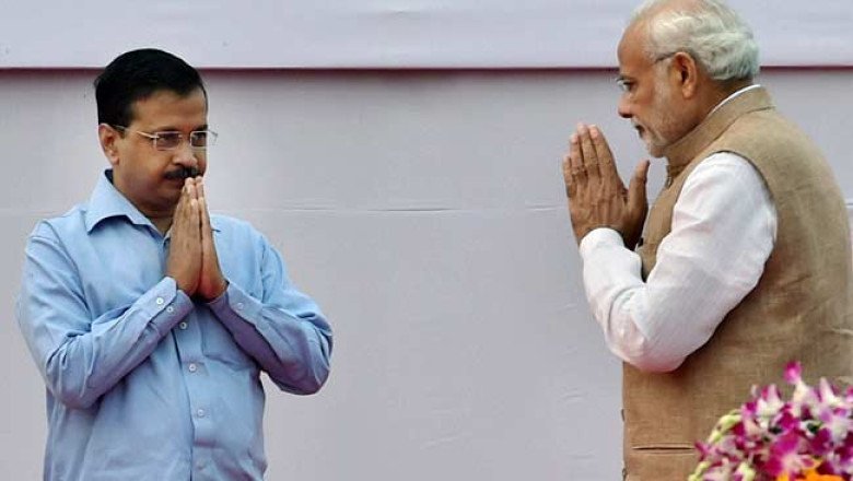 Kejriwal retweets Modi’s 2013 poser about ordinance