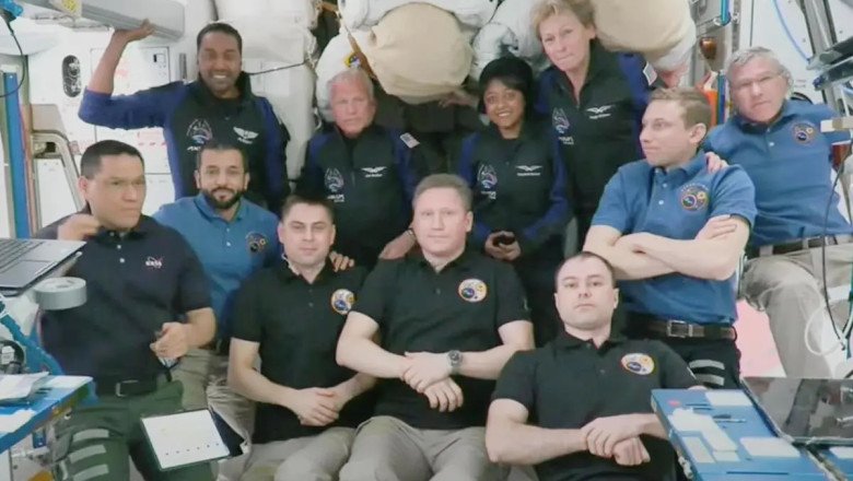 Two Saudi Astronauts Barnawi and AlQarni Arrive at ISS