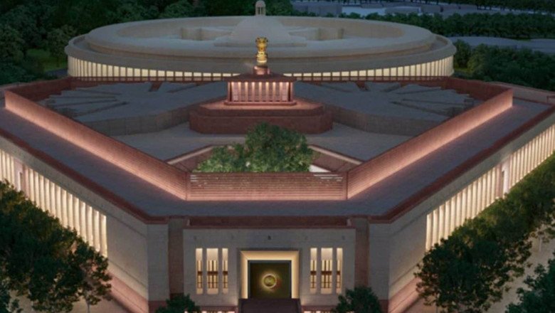 More parties joining boycott of parliament building opening