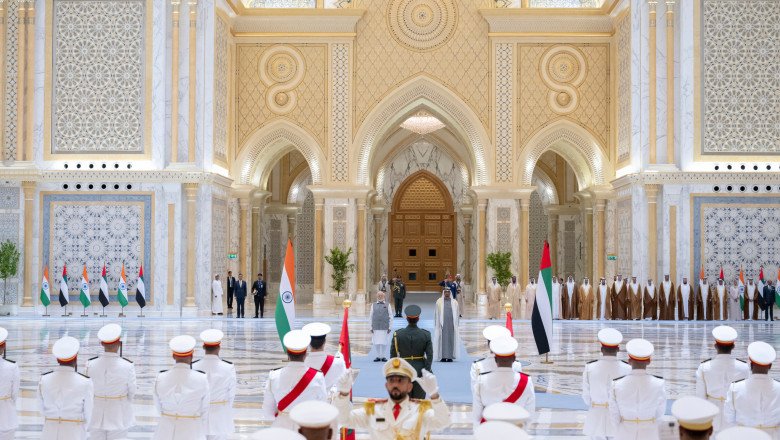 UAE President holds official reception for Indian PM