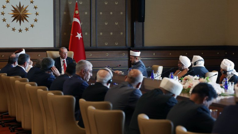Erdogan maintains Muslim Brotherhood ties amid financial expectations from UAE and Saudi Arabia