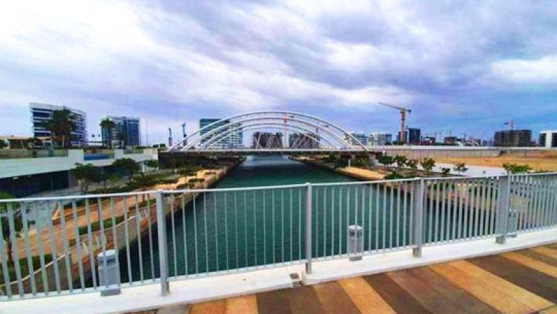 UAE: Dusty in Dubai, rain expected in Abu Dhabi, Al Ain