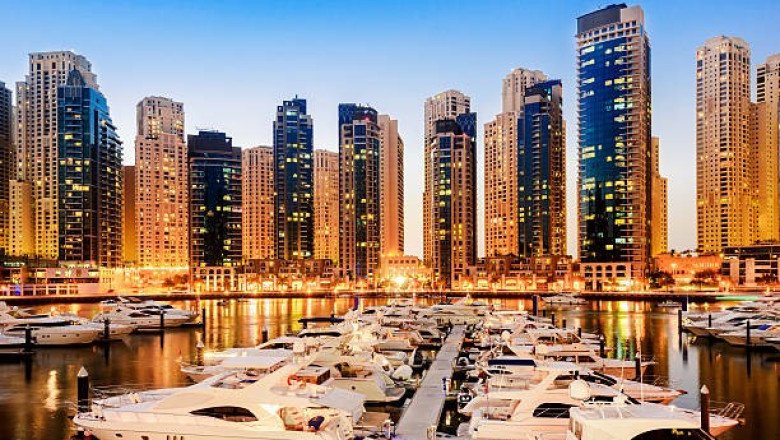 Book Luxury Butinah Yacht Charter latest Trends and enjoy sailing in Abu Dhabi!