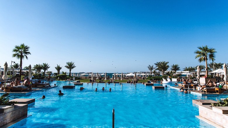 The top beach clubs in Dubai to enjoy a night swim at this summer