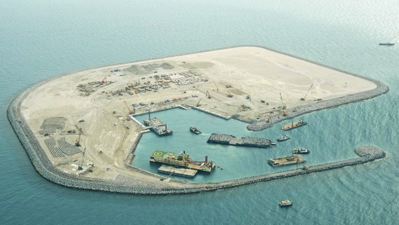 Dredging for Sustainable Infrastructure course arriving in Abu Dhabi