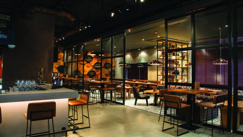 Bar Review: The Warehouse Wine & Tapas Bar