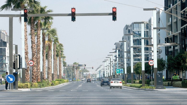 Penalties for jumping a red light in Dubai