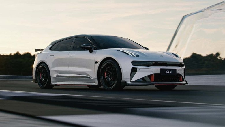 Zeekr 001 FR Electric Supercar Revealed: Quad Motor 1,265hp Supercar To Rival Telsa Model S Plaid