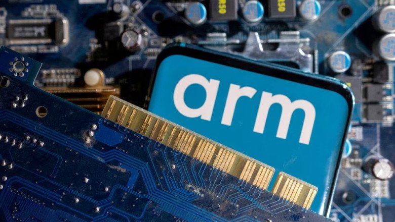 SoftBank's Arm eyes pricing IPO at top of range or above