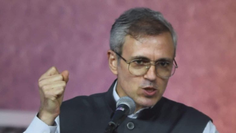 Omar claims govt looking for excuse to arrest politicians