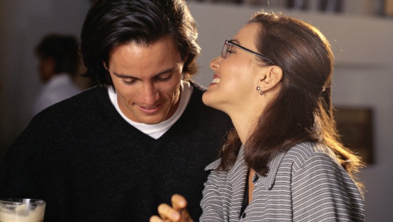 Spice Up Your Small Talk with These 75 Flirty Conversation Starters