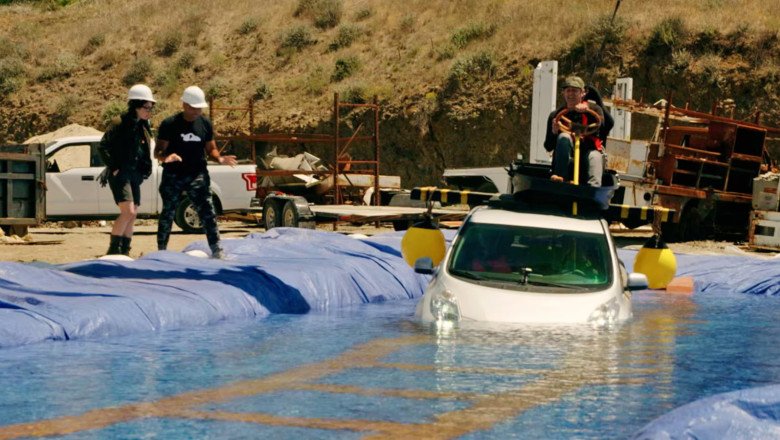 Are EVs Better For Floods Than Petrol Cars? Here Are All The Details