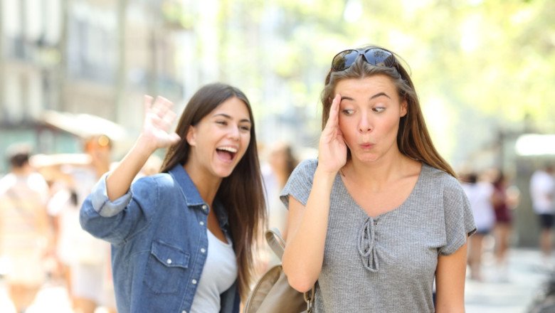 How to Cope With the Signs That a Person Doesn’t Like You