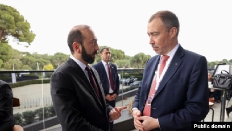 Armenian and Turkish Envoys Set for Key Border Talks