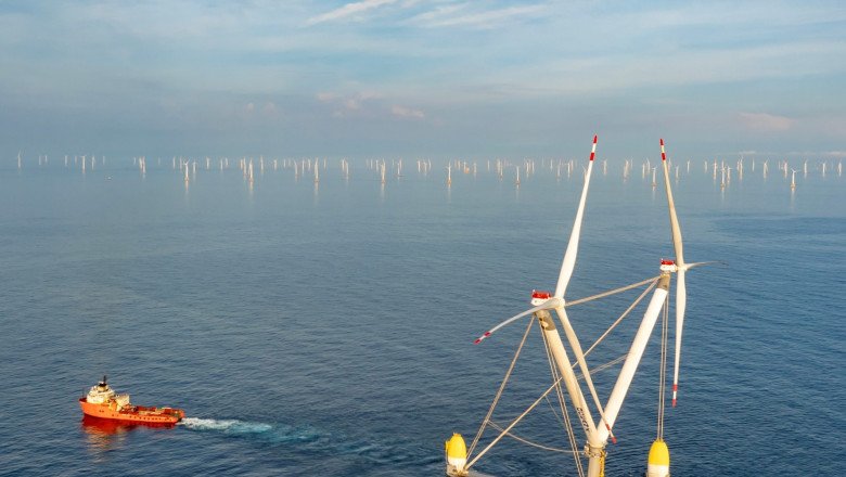 Mingyang’s OceanX Sets Record: World’s Most Powerful Floating Wind Turbine Successfully Sets Sail