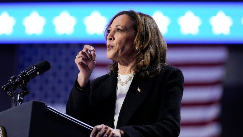 Harris to drum up tough on the border message in Arizona