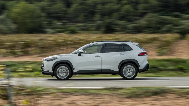Toyota Corolla Cross Hybrid Review: An Efficient, Quiet & Practical Crossover SUV