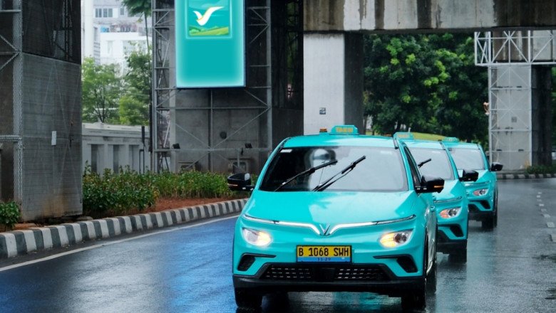 Experience Jakarta’s First All-Electric, 5-Star Taxi Service