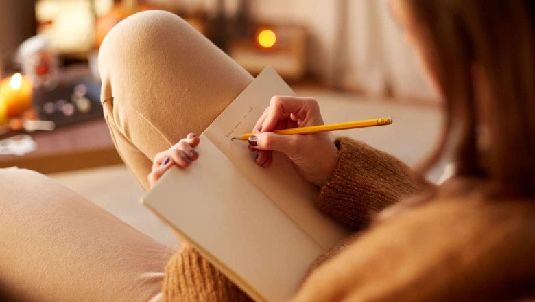 End of Year Reflections: 10 Journal Prompts to Evaluate Personal Growth