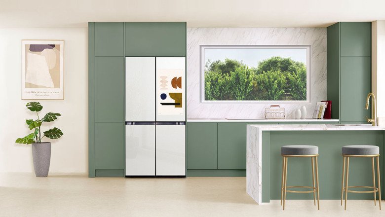AI in Your Kitchen: How Samsung’s Smart Fridges Are Changing Grocery Shopping
