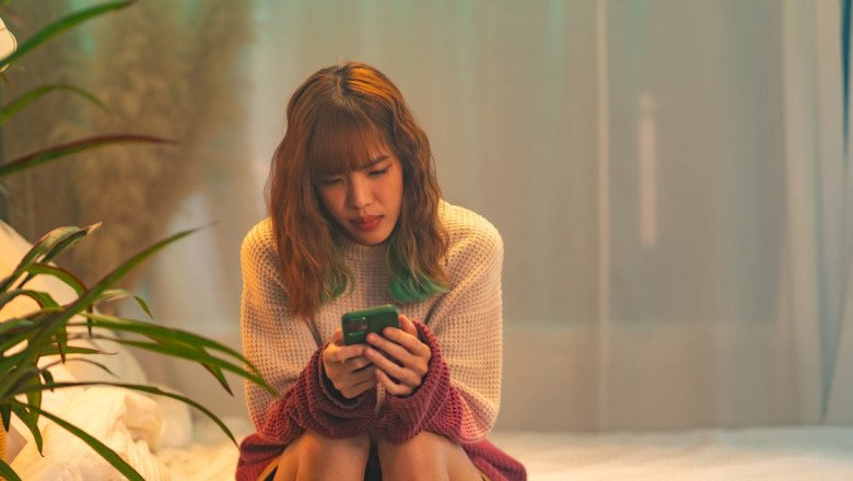 Has Social Media Changed the Way We Process Grief?