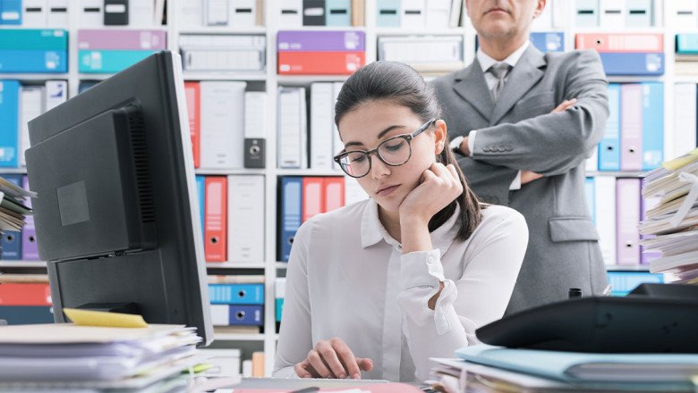 How to Manage the Micromanager
