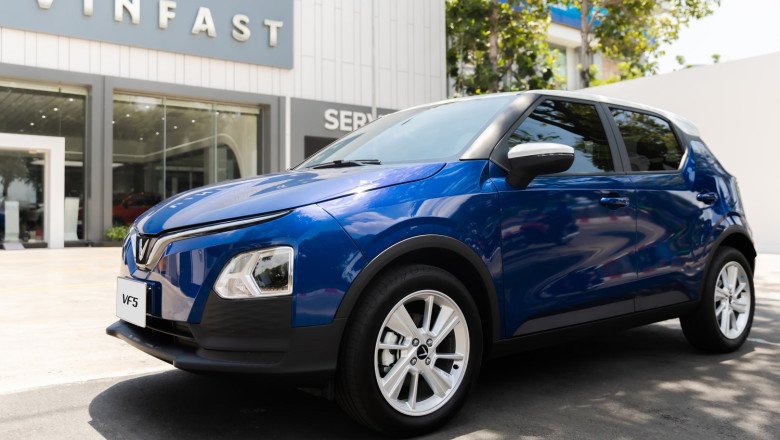 US Implements 25% Tariffs on Imported Vehicles and Parts