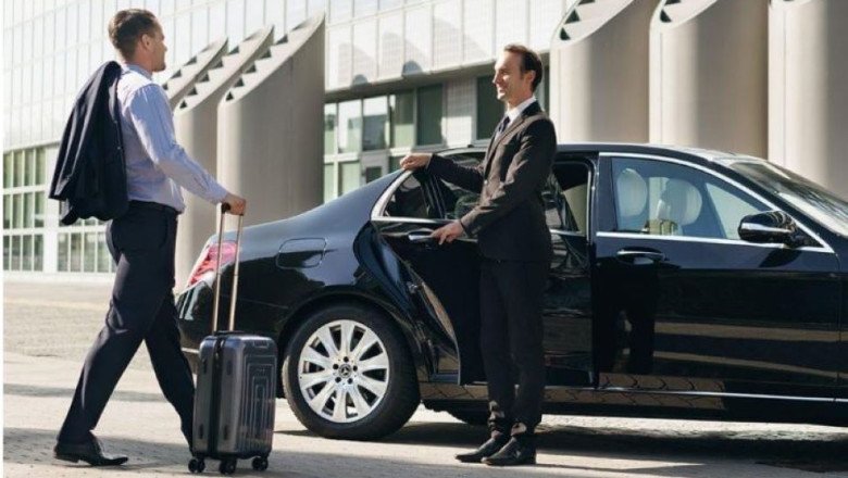 Noor Al Zahra Tourism: Redefining Dubai’s Luxury Chauffeur Experience