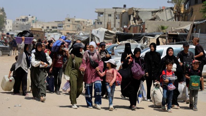 Sir Keir Starmer refuses to say whether ‘genocide’ is taking place in Gaza following UN warning | Politics News