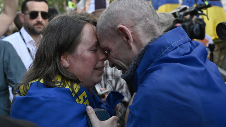 Russia and Ukraine begin first stage of large-scale prisoner swap