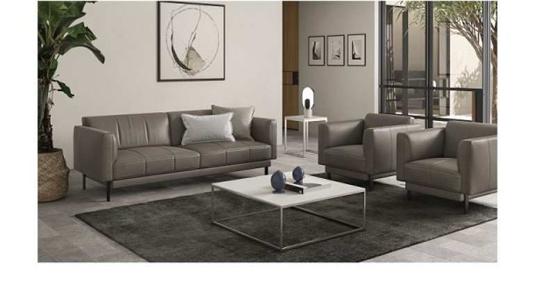 Natuzzi Italia’s 3-Day super sale on Renowned Designs.