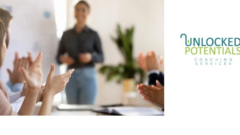 What Is a Leadership Coach and How They Support Effective Leadership Development