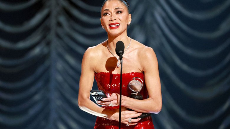 Nicole Scherzinger Wins First Tony Award for Her Performance in Sunset Blvd.