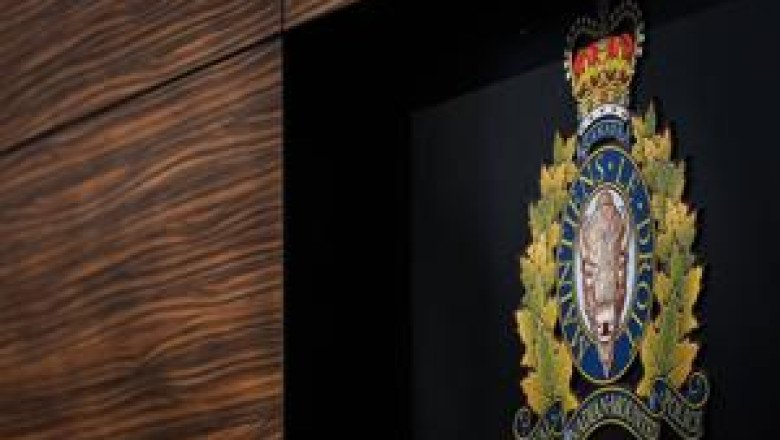'Do the moral thing': RCMP appeal to those with 'intimate knowledge' of boat crash