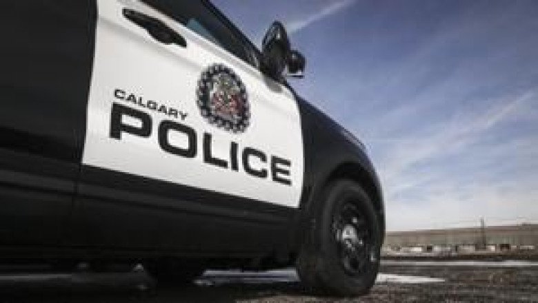 Calgary police continue investigation after eight hurt in market equipment collapse