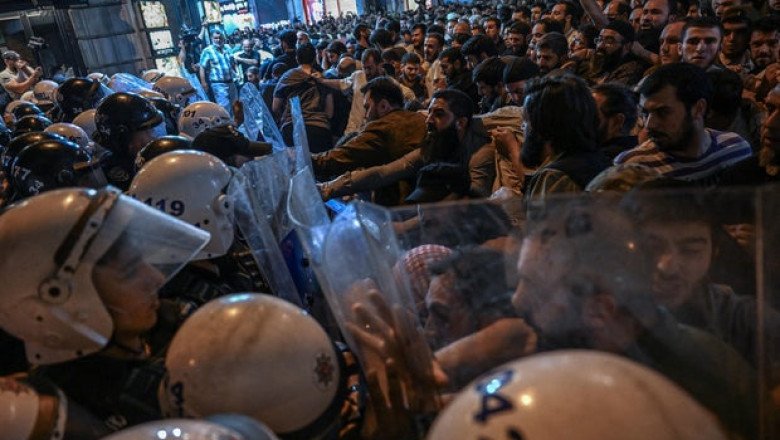 Satirical magazine employees detained over prophet cartoon controversy in Turkey
