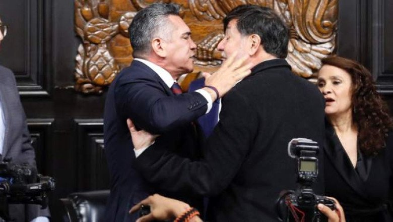 Brawl breaks out in Mexican Senate after debate on drug cartels