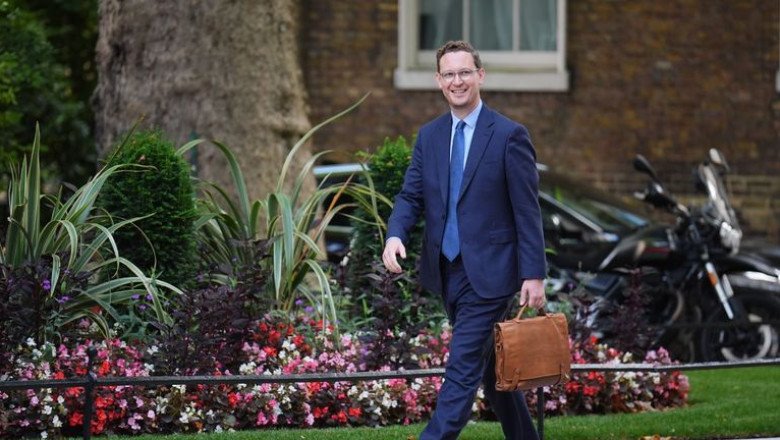 Sir Keir Starmer begins reshuffle of Downing Street team | Politics News