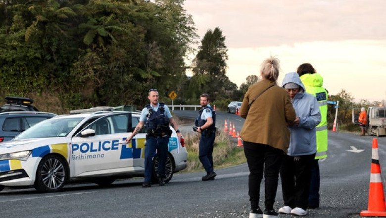 New Zealand father on the run almost 4 years with his kids shot dead by police, authorities say