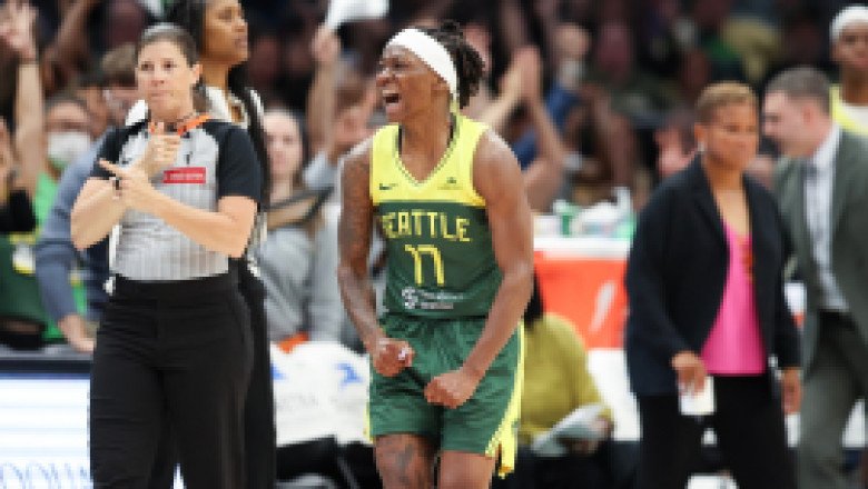 WNBA playoff picture: Standings, schedule as Storm clinch final spot, eliminate Sparks