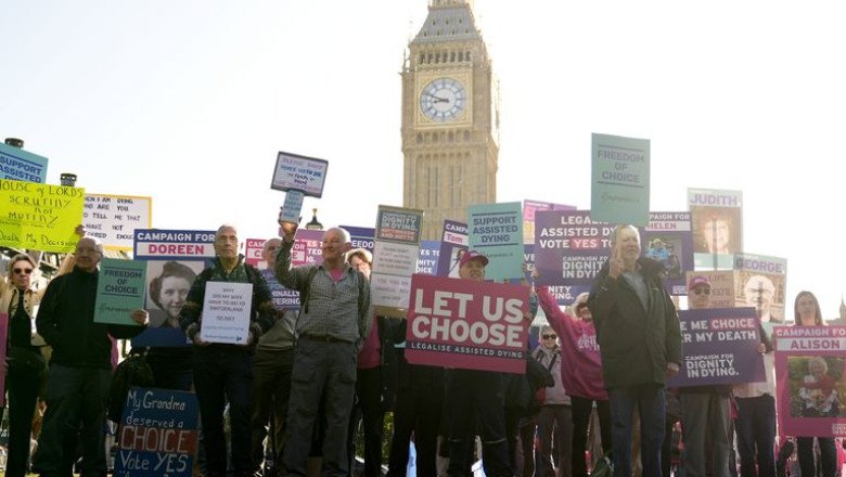 Peers back assisted dying bill – but battles lie ahead | Politics News